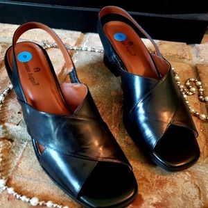 Etienne Aigner "Westside" black leather sandals 9M